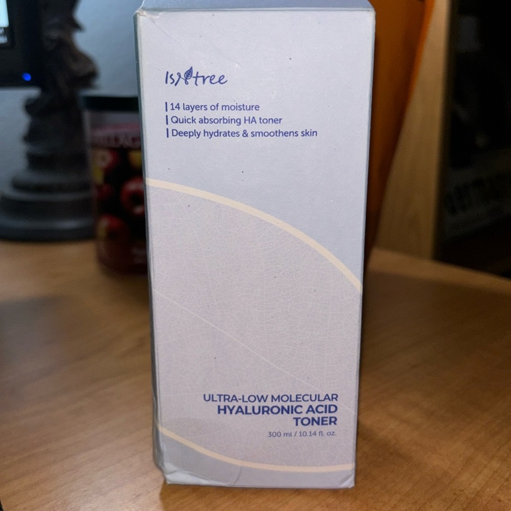 Ultra low molecular hyaluronic acid toner